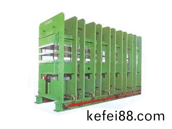  輸送帶硫(liu)化(hua)機(ji)組